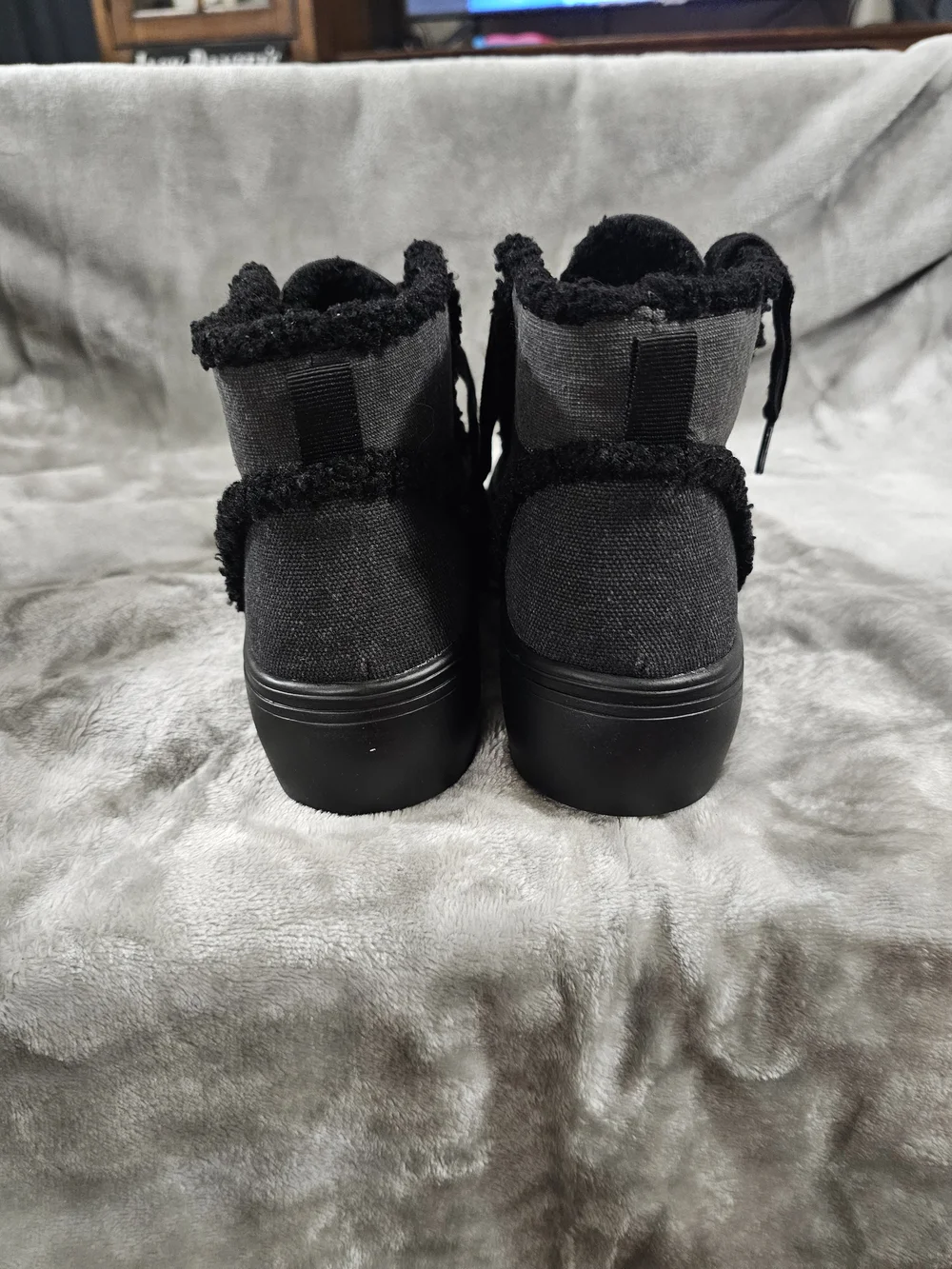 Rocket Dog Black Platform Lace-Up Sneakers - Picture 3 of 6